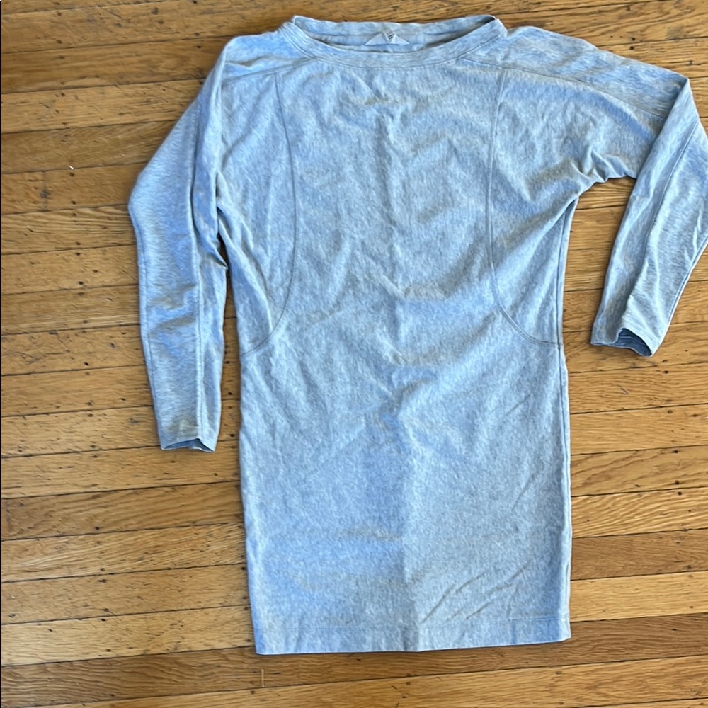 Athleta Light Gray Long Sleeve Tunic